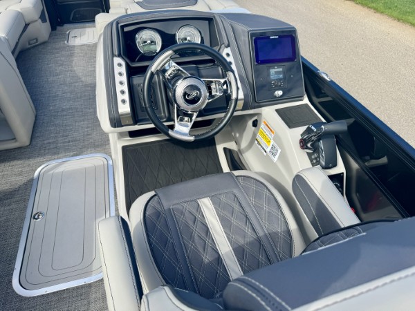 a01QO00000DkfK4YAJ_21 (Custom).jpg