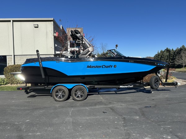 2022 24' MasterCraft X24