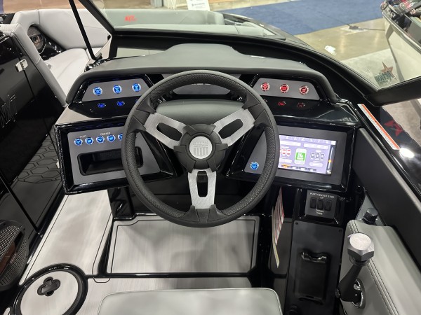 a01QO00000PzJnMYAV_18 (Custom).jpg