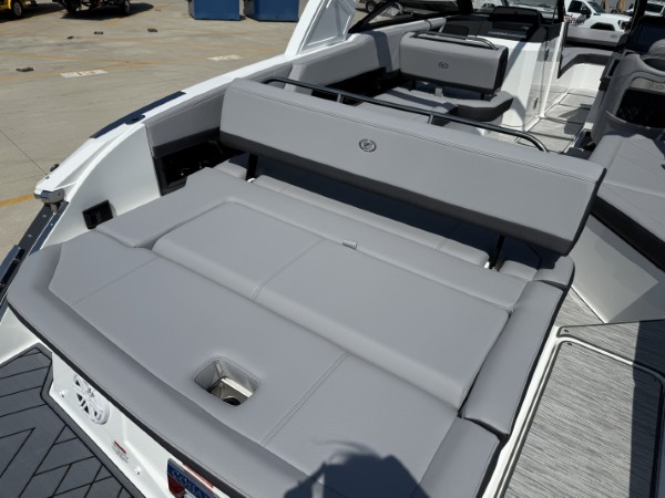 a01QO00000fF6f0YAC_17 (Custom).jpg