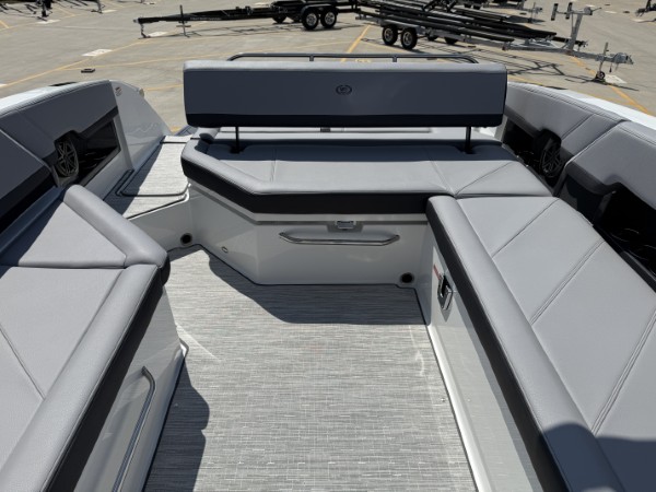 a01QO00000fF6f0YAC_28 (Custom).jpg