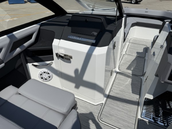 a01QO00000fF6f0YAC_23 (Custom).jpg