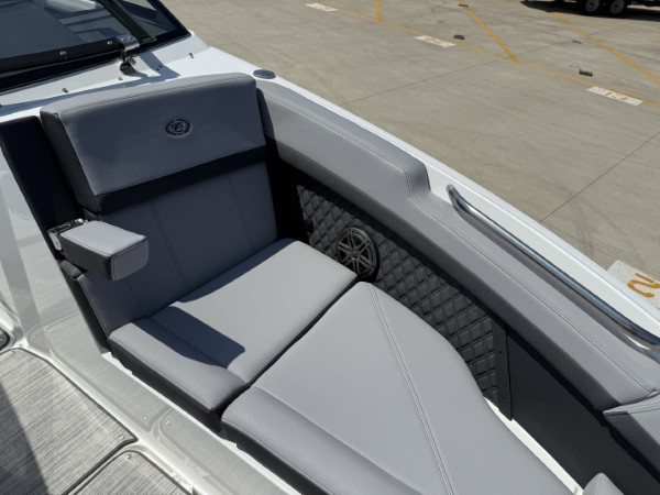 a01QO00000fF6f0YAC_31 (Custom).jpg