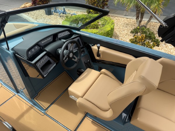 a01QO00000lZwxJYAS_19 (Custom).jpg