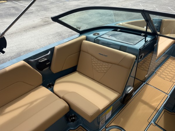 a01QO00000lZwxJYAS_18 (Custom).jpg