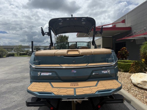 a01QO00000lZwxJYAS_15 (Custom).jpg