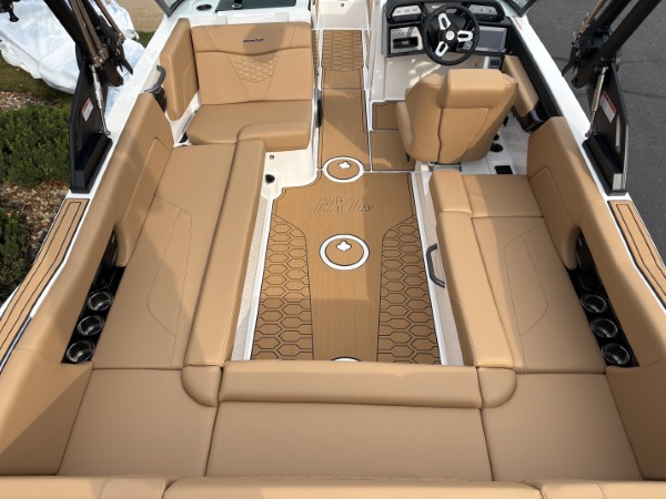 a01QO00000oGNn3YAG_18 (Custom).jpg