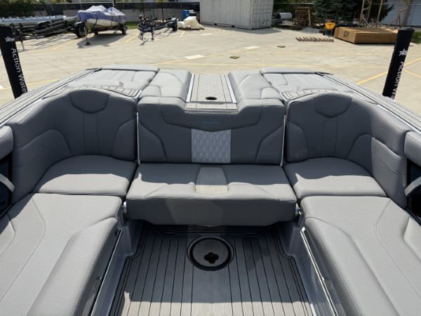 a013o00000vzv4IAAQ_31 (Custom).jpg