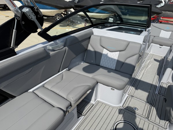 a013o00000vzv4IAAQ_29 (Custom).jpg