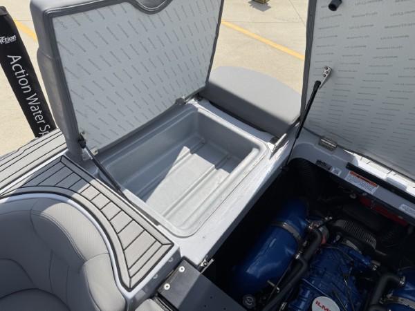 a013o00000vzv4IAAQ_36 (Custom).jpg