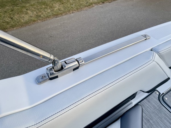 a01QO000001FUYLYA4_34 (Custom).jpg