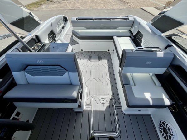 a01QO000005KgtCYAS_20 (Custom).jpg