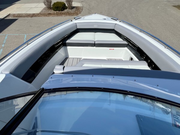 a01QO000005KgtCYAS_19 (Custom).jpg