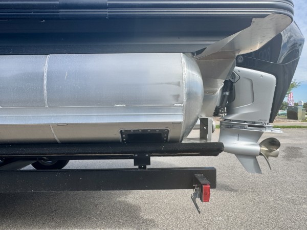 a01QO00000DkfK4YAJ_29 (Custom).jpg