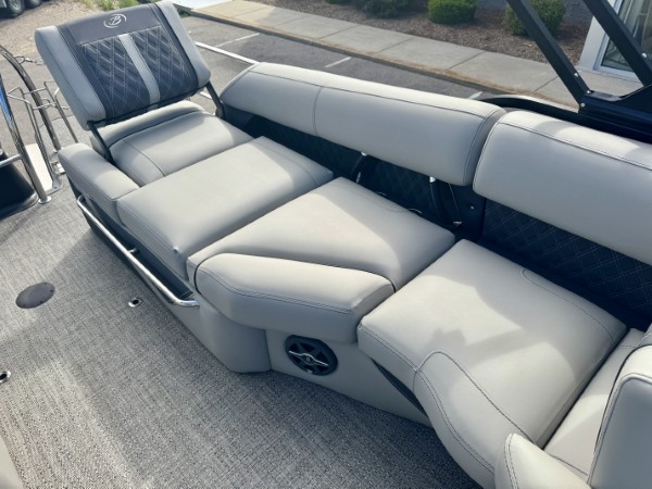 a01QO00000DkfK4YAJ_25 (Custom).jpg