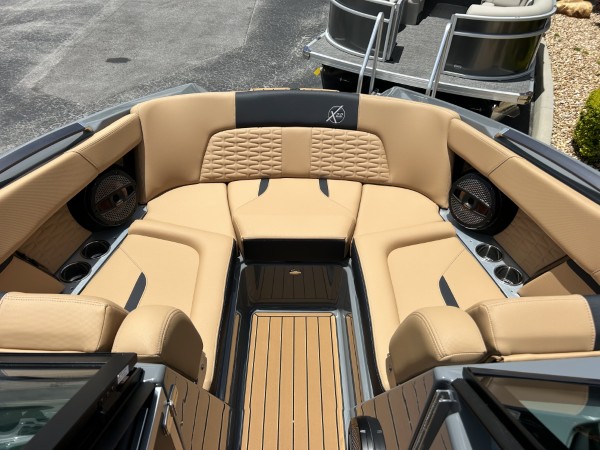 a01QO00000Ed5fjYAB_17 (Custom).jpg