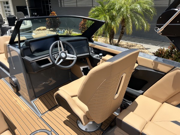 a01QO00000Ed5fjYAB_20 (Custom).jpg