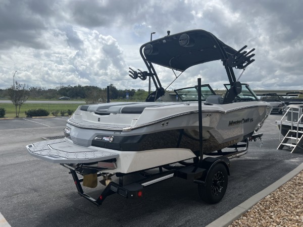 a01QO00000I3fXNYAZ_14 (Custom).jpg