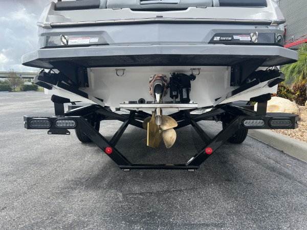 a01QO00000I3fXNYAZ_16 (Custom).jpg