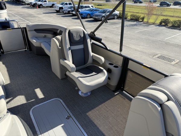 a01QO00000IWXRVYA5_20 (Custom).jpg