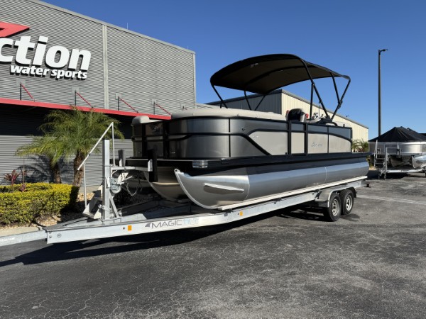 a01QO00000IWXRVYA5_11 (Custom).jpg