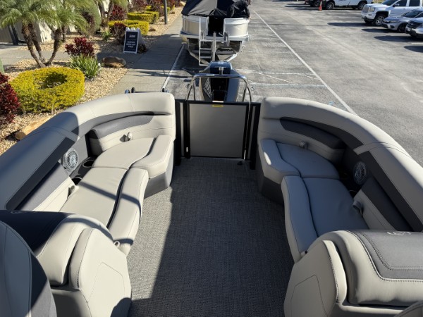 a01QO00000IWXRVYA5_19 (Custom).jpg