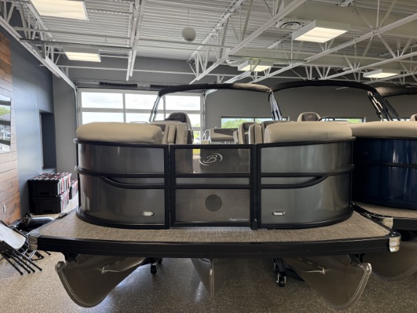 a01QO00000UGoUFYA1_11 (Custom).jpg