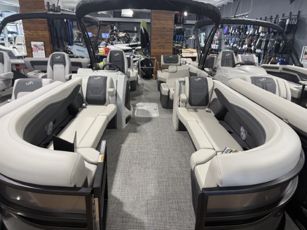 a01QO00000e9JIxYAM_13 (Custom).jpg