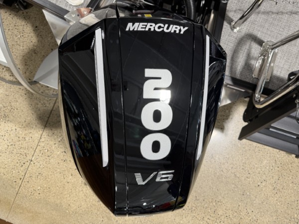 a01QO00000e9JIxYAM_28 (Custom).jpg