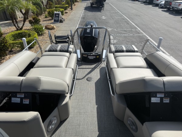 a01QO00000e9YD8YAM_27 (Custom).jpg