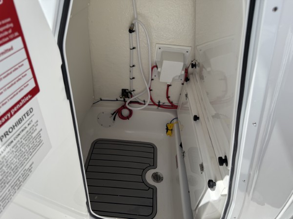 a01QO00000gTumfYAC_24 (Custom).jpg