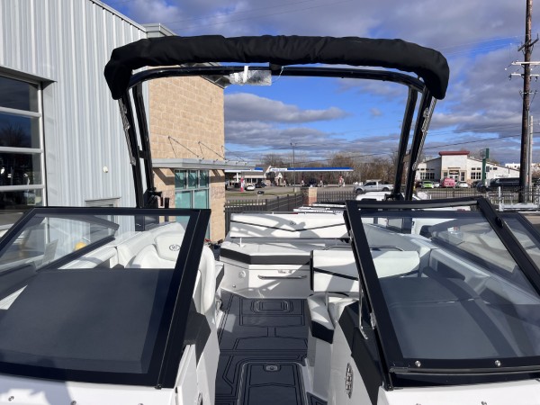 a01QO00000KnzQHYAZ_27 (Custom).jpg