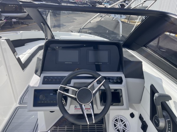 a01QO00000KnzQHYAZ_20 (Custom).jpg