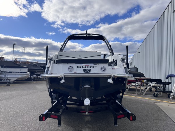 a01QO00000KnzQHYAZ_13 (Custom).jpg