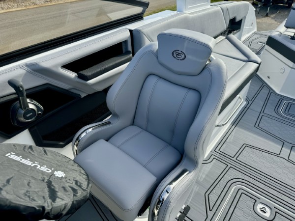 a01QO00000Ko3wtYAB_22 (Custom).jpg