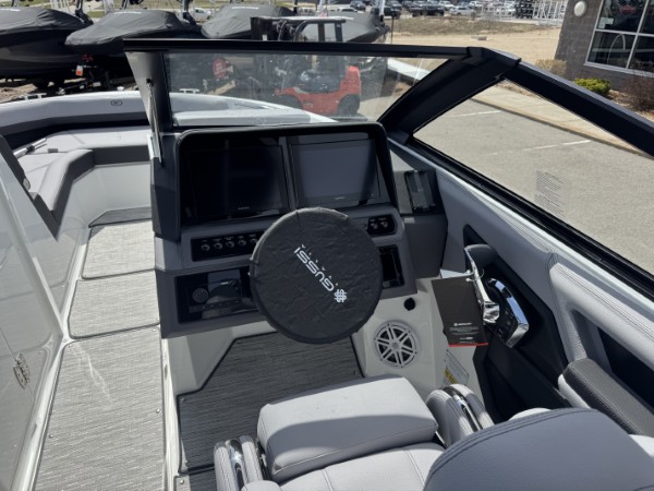 a01QO00000LgW4KYAV_17 (Custom).jpg