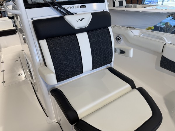 a01QO00000gBT4wYAG_23 (Custom).jpg