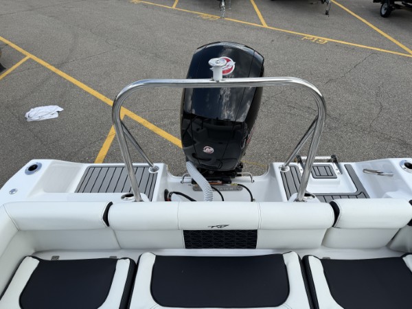 a01QO00000gC8XtYAK_19 (Custom).jpg