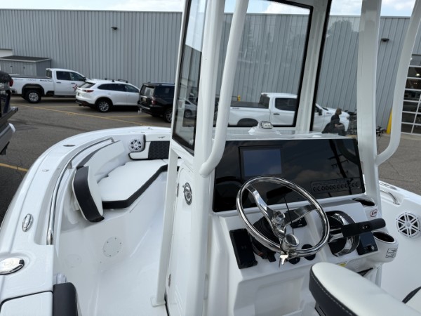 a01QO00000gC8XtYAK_18 (Custom).jpg