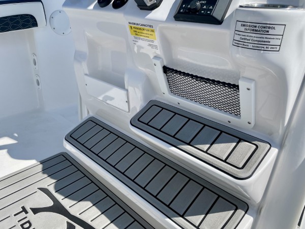 a01QO00000gND2qYAG_24 (Custom).jpg