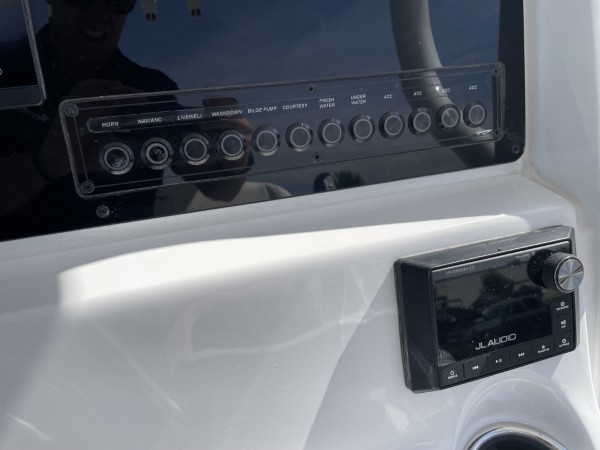 a01QO00000gNrgAYAS_29 (Custom).jpg