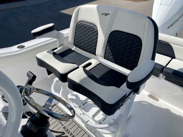 a01QO00000gNrgAYAS_32 (Custom).jpg