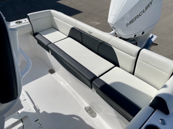 a01QO00000gNrgAYAS_35 (Custom).jpg