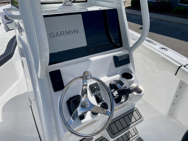 a01QO00000gNrgAYAS_27 (Custom).jpg