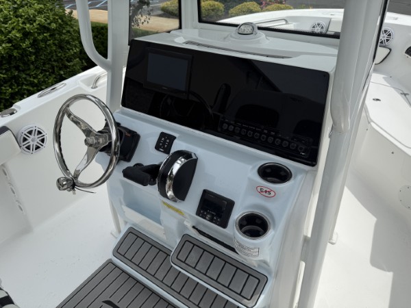 a01QO00000gNvDVYA0_26 (Custom).jpg