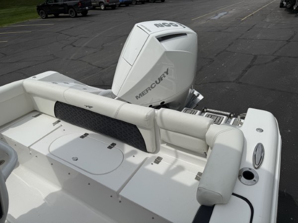 a01QO00000gNvDVYA0_28 (Custom).jpg