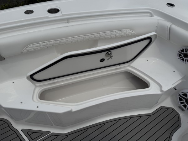 a01QO00000gNzvSYAS_29 (Custom).jpg