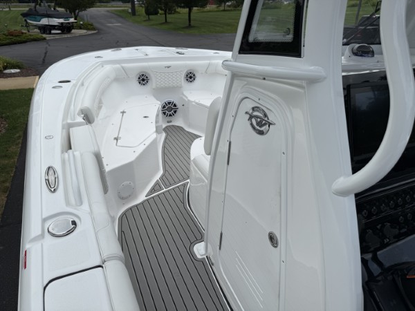 a01QO00000gNzvSYAS_23 (Custom).jpg