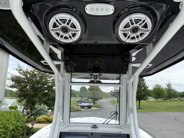 a01QO00000gNzvSYAS_20 (Custom).jpg