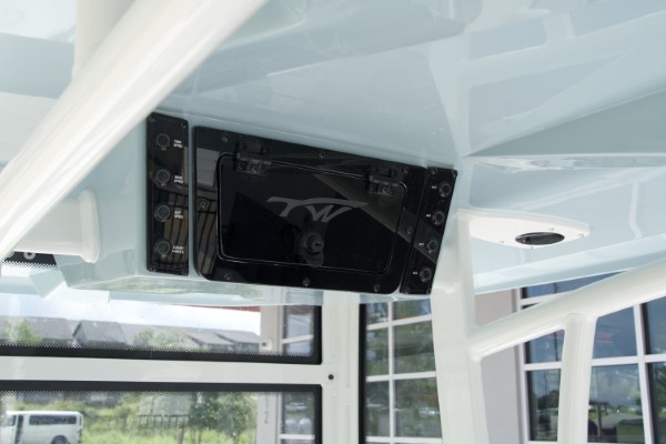 a01QO00000gPWxPYAW_24 (Custom).jpg